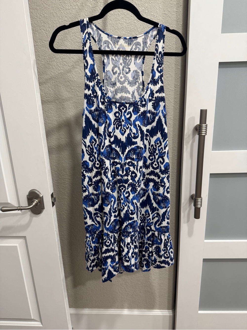 LILY PULITZER Blue and White modern Ikat Print Tank Dress, size M, 💯 cotton